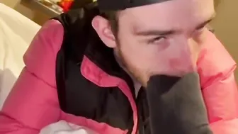 Teenie worships my stinky socks and foot