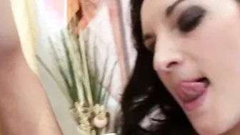 Alte Milf mit grossen haengenden titten vom Strassenstrich zum ficken