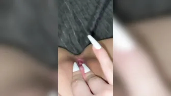 Sophia davies- Close up masturbating