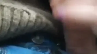 Having a oral sex by a stranger into a train - cum in mouth amateur