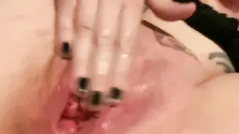 Fingers my soaking dripping vagina