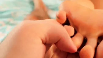 Mom WITH HOTTIE BUTT DO TOEJOB AND WANT BANGED - CUM ON BOOBS