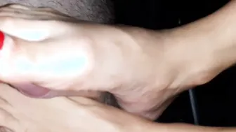 Red toenails toejob