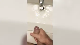 JERK AND CUM WITH GROANING - TALKING ITALIAN AT THE END
