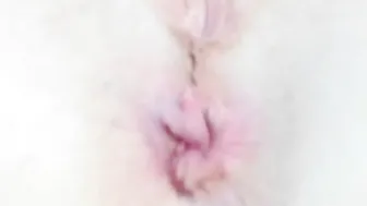 close-up to open wide holes Hottie