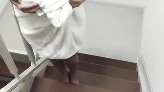 Risky sex I drop my towel into front of delivery