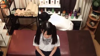 Cant say no A male therapist somehow convinced me to