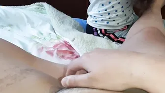 Masseuse massages while my gf and I masturbate - Dyke-candys