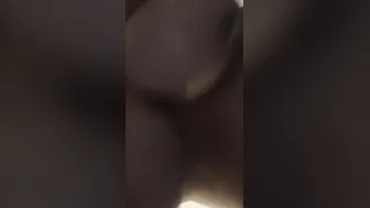 Shaking with nipple clamps