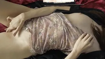 SLENDER WOMEN ORGASM WHILE WATCHING PORN - CANDICE DELAWARE