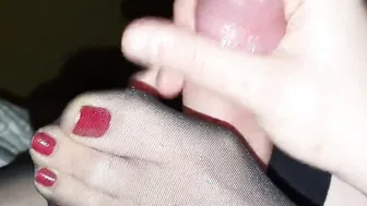 Cum on nylon toes #11