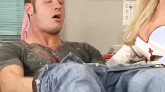 Nikki Benz Give Her Patient A Healing Fellatio On The Exam Table