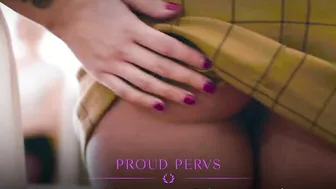 Dirty Lesbo Lovers Caught Scissoring Inside Open House