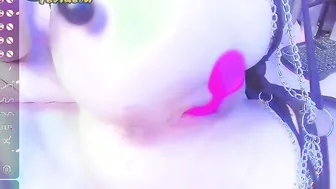 hoe loves to play with anal beads into her butt