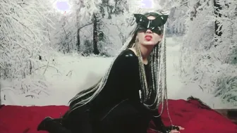 Catwoman cosplay - pillow humping