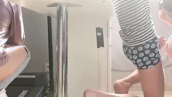 She peeing on his penis after booty fuck inside daddy