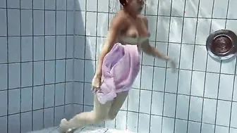 Mega porn video – Paulinka mega amazing gigantic titted underwater - 18 yo