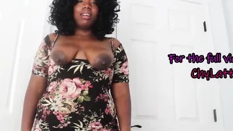Looking a Mommys Nudes on Her Phone