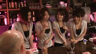 Gruppensex porn video – Asiatischer Gruppensex im Bierzelt