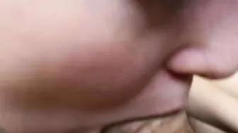 bimbos fuck a realtor for renting an apartment