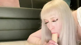 Eighteen women rides Vibrator until her Legs are shaking