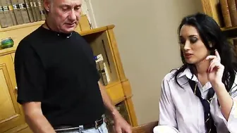 Keeley Magee fucks 2 eager dicks for a nice cunt