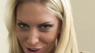 Brooke Banner Takes 18 Yo April to Women on cunt with mouth Heaven