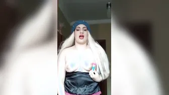 I caress myself and masturbate snatch with my finger fucked close-up