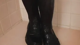 Bathing While Wearing a Uniform Dripping Bdsm