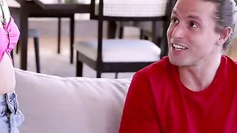 My Stepbrother Wants To Feel Me Up - S22:E9