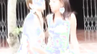 Slender lesbo licks out amateur Hotties vagina