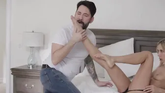 Skinny Blonde (Aiden Ashley) Meets Her Online Affair Resulting Inside The Most Extreme Sex Of Their Lives - Sweet Sinner