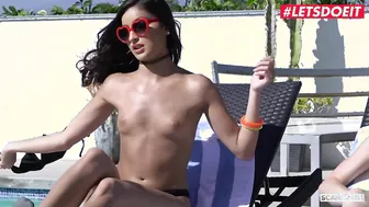ScamAngels - Emily Willis and Jewelz Blu American Barely Legal Crazy Outside 3 Way