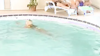 Bombshell porn video – Blonde hot getting all her holes ruined by 2 fat