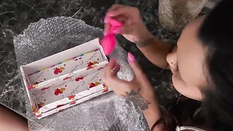 Sexual Dyke Decide To Try Out Their New Sex Toys On