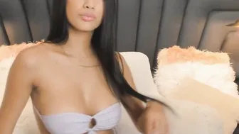 Babe Solo Pussy Play