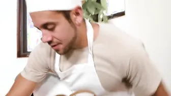 Evelyn Claire Is Turned On For The Cutie Chef