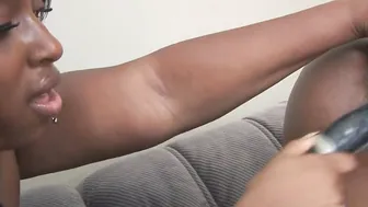 Curvy Black Dyke fisting each other with Strap On