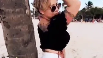 Another ate me while I blown my hubby - www.cassianacosta.com