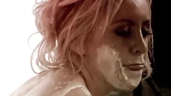 Super blonde performer getting her cunt nailed after the photoshoot