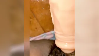 Having Fun with my 22 cm sex toy with my
