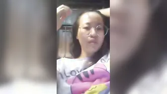 chinese women at home alone and bored masturbates 16