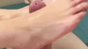 He fills all over my foot