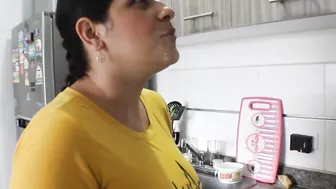 Freaky Stepmom Giving Enhancer - Spanish Porn