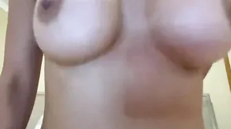 cougar WITH HUGE HOOTERS GETTING A CREAM PIE