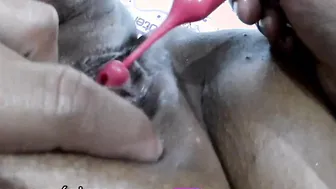 massagem of squrting #16 Huge butt huge squirting parte two