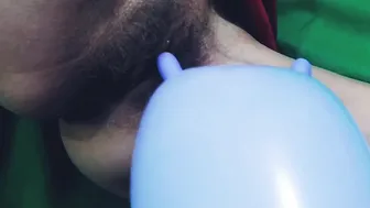 Beauty Milf Uses Balloon To Make Gigantic Rough Dick
