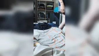 ma belle sœur enceinte se fiche que je la matte et se seen toute nue devant moi