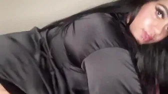 Big Titted BBW mom Plays With Her Pink Vagina And Squirts