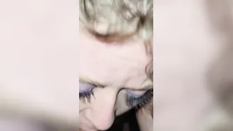 Nikki Belle Blows Off 2 Nice Dicks At Once